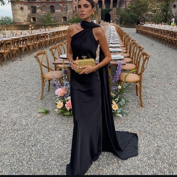 Black wedding dress accessories