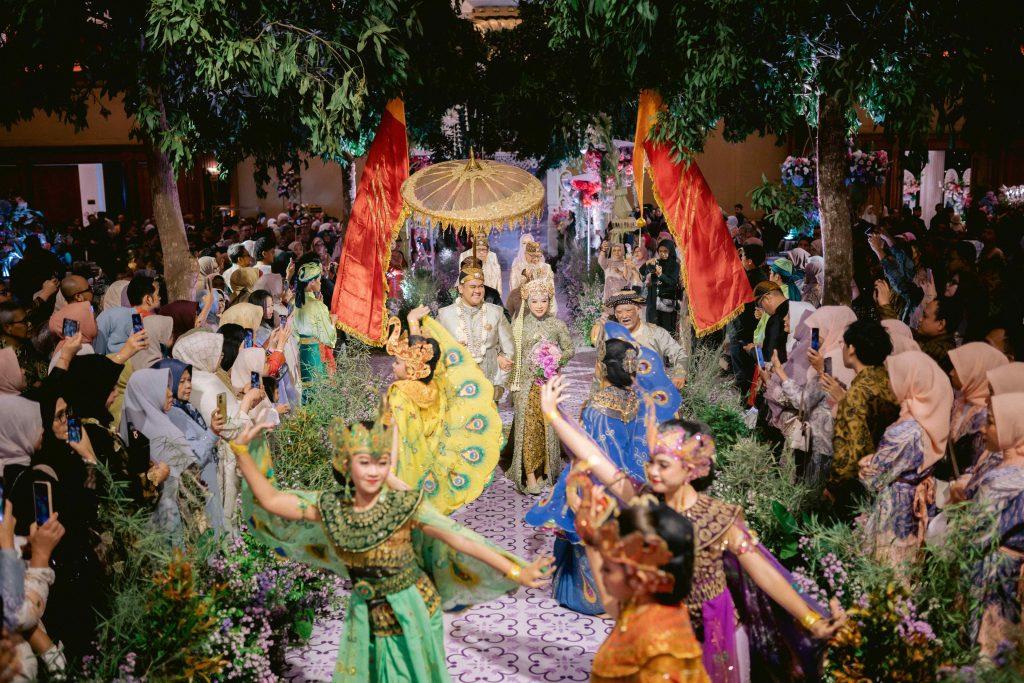 Cultural dancers at wedding event