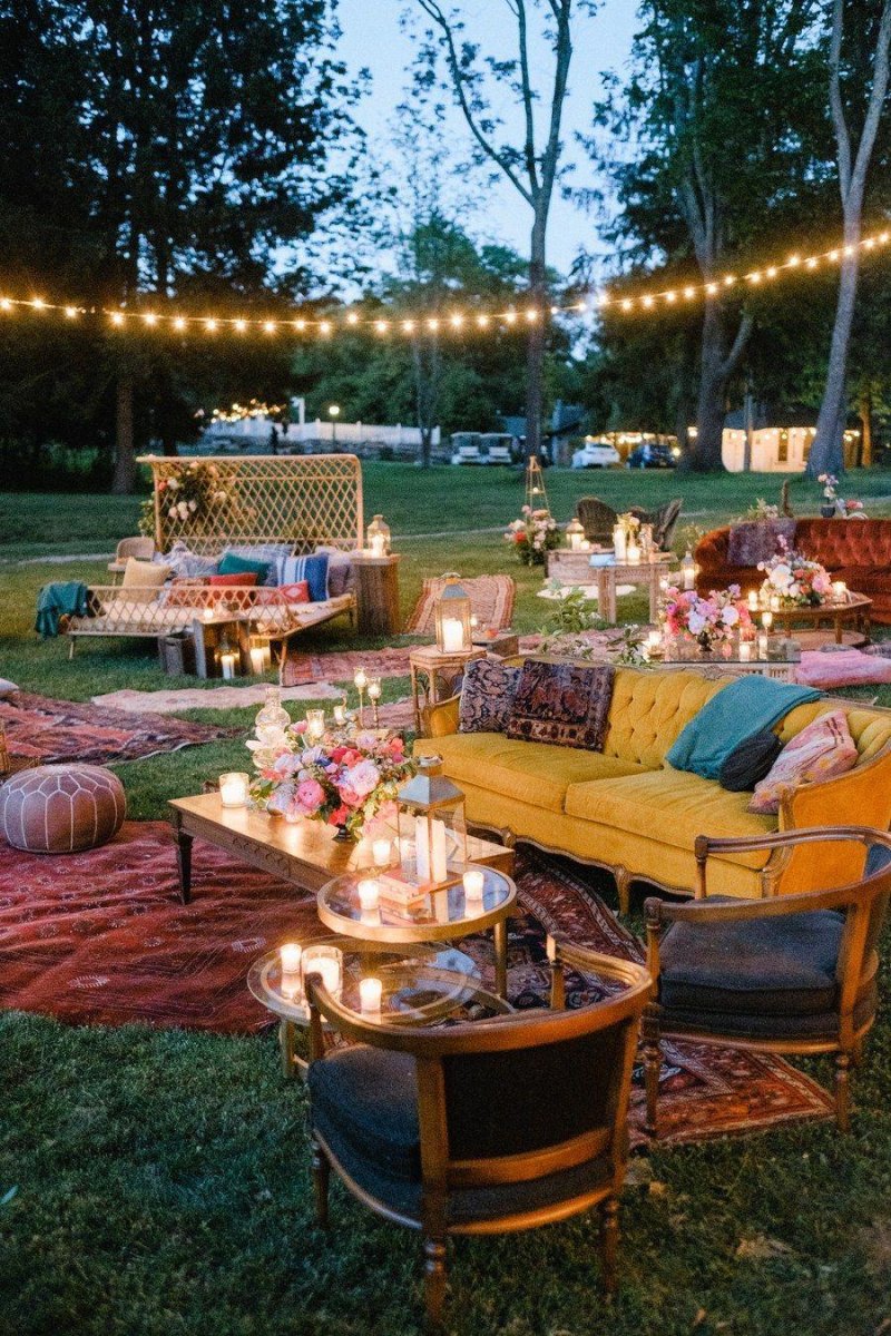 Farmhouse wedding lounge furniture