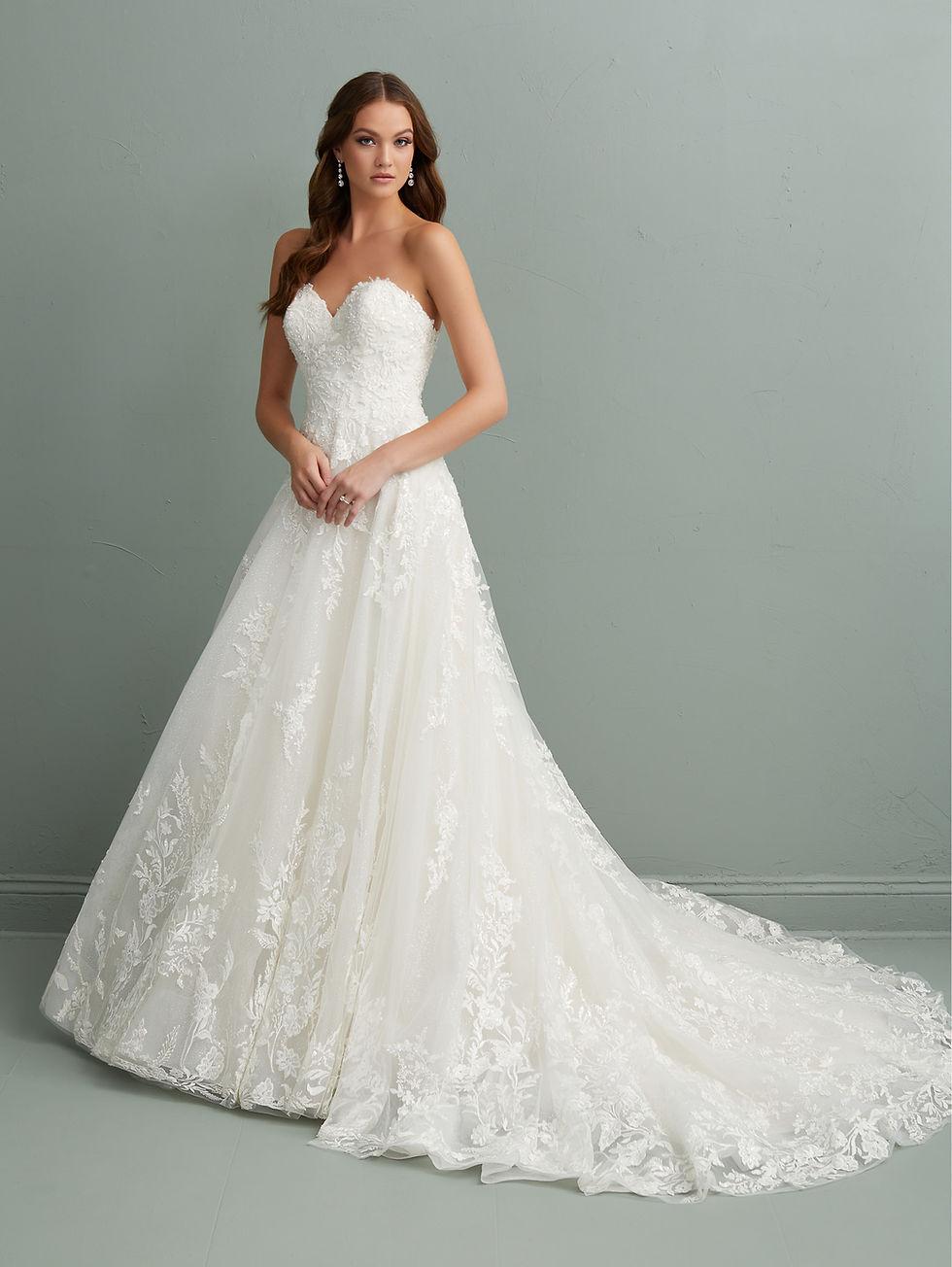 8 Amazon Wedding Dresses Under $250