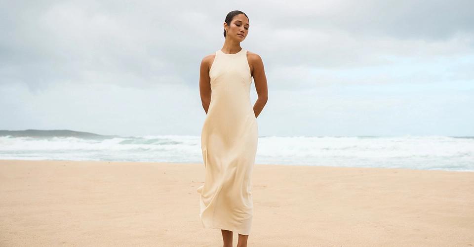 Minimalist modern beach wedding outfit