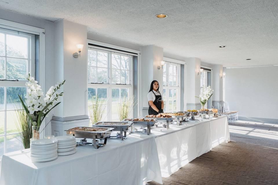 Affordable wedding buffet food setup