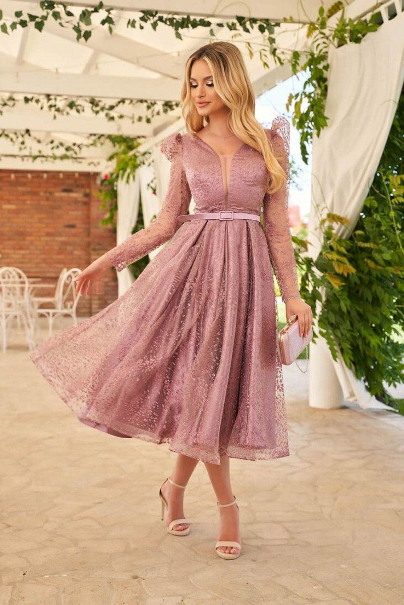 Romantic lace spring wedding dress